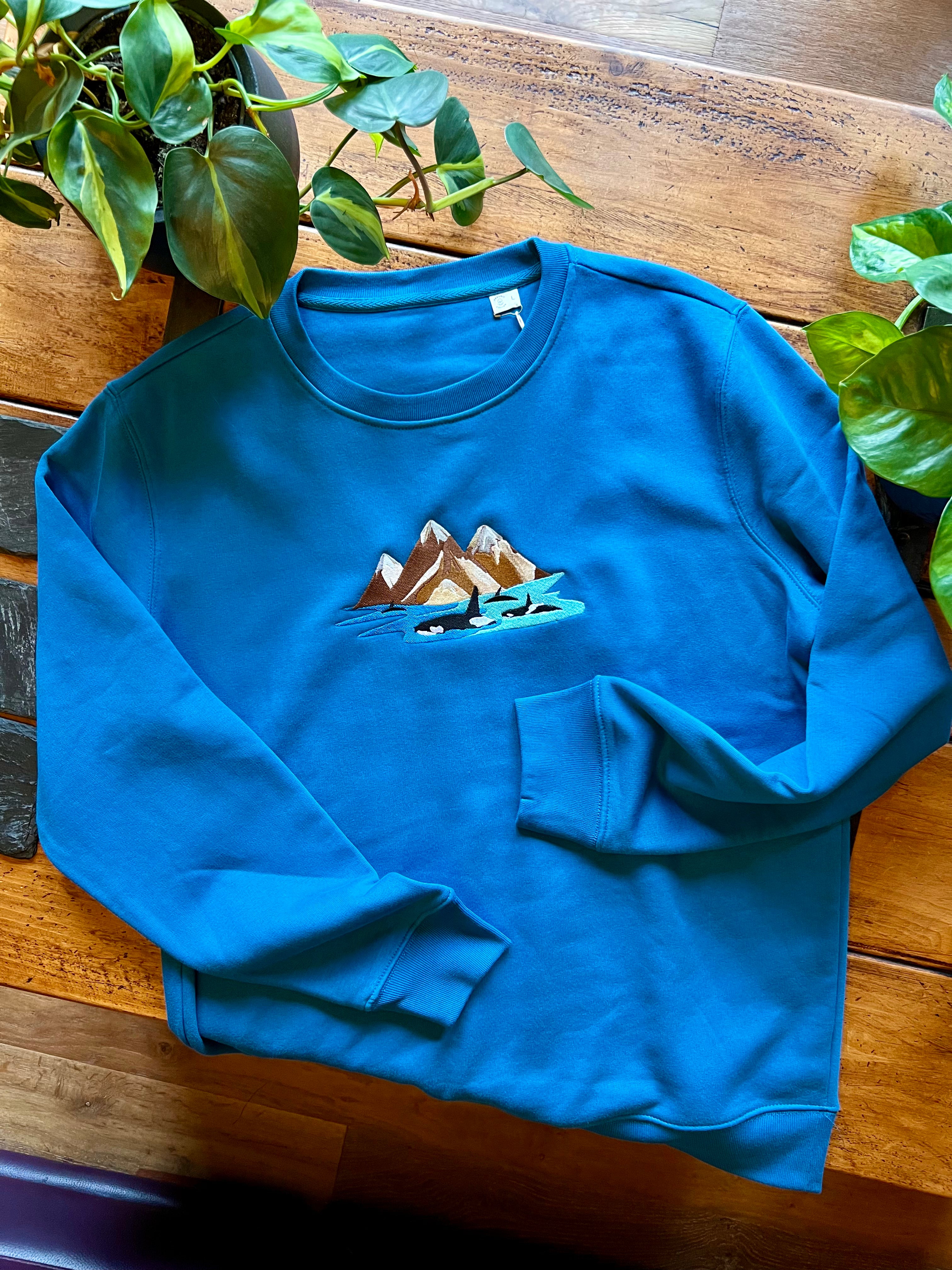 Life is good outlet crewneck sweatshirt