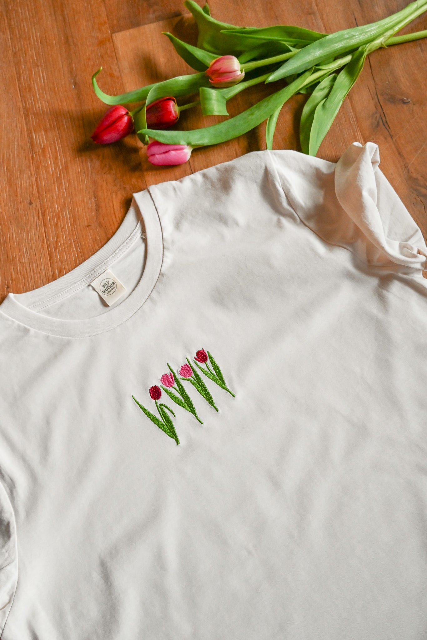 Tulips Embroidered Organic Cotton T-shirt