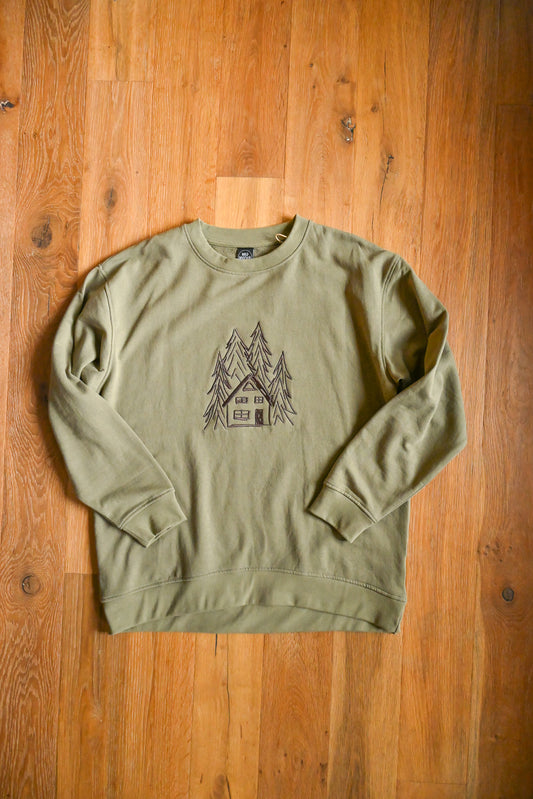 Size L SIZE UK14-16/16-18 Cabin in the Forest Embroidered Sustainable Oversized Sweatshirt