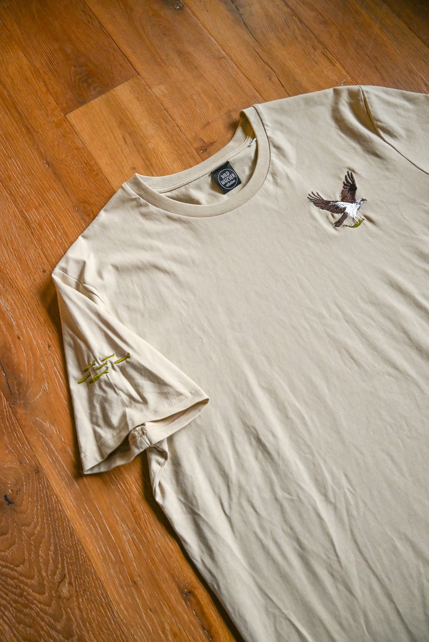 SIZE 2XL UK 18-20 Osprey and Fish  Embroidered Organic Cotton T-shirt