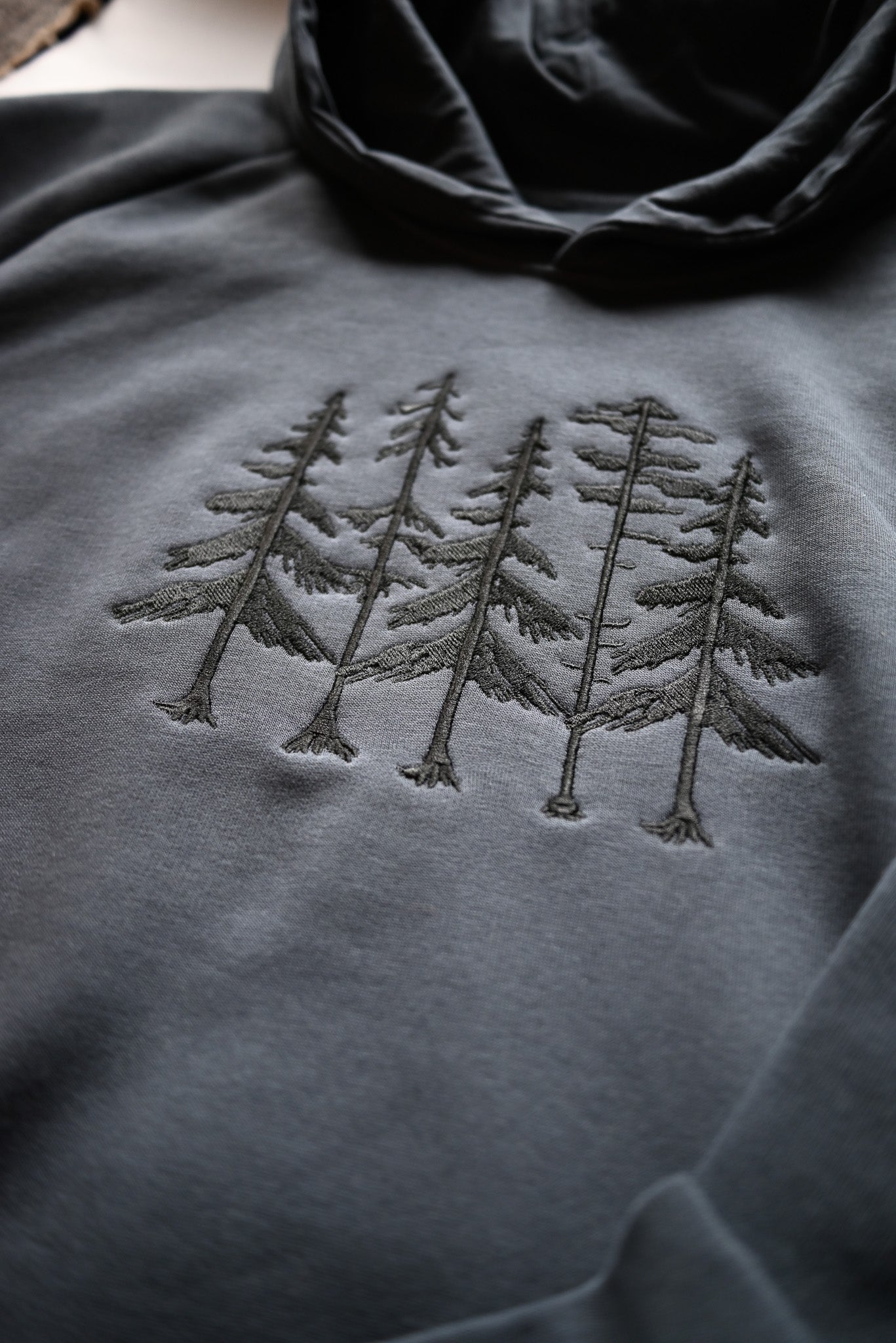 Ladies Large Tree's Embroidered Cropped Hoodie